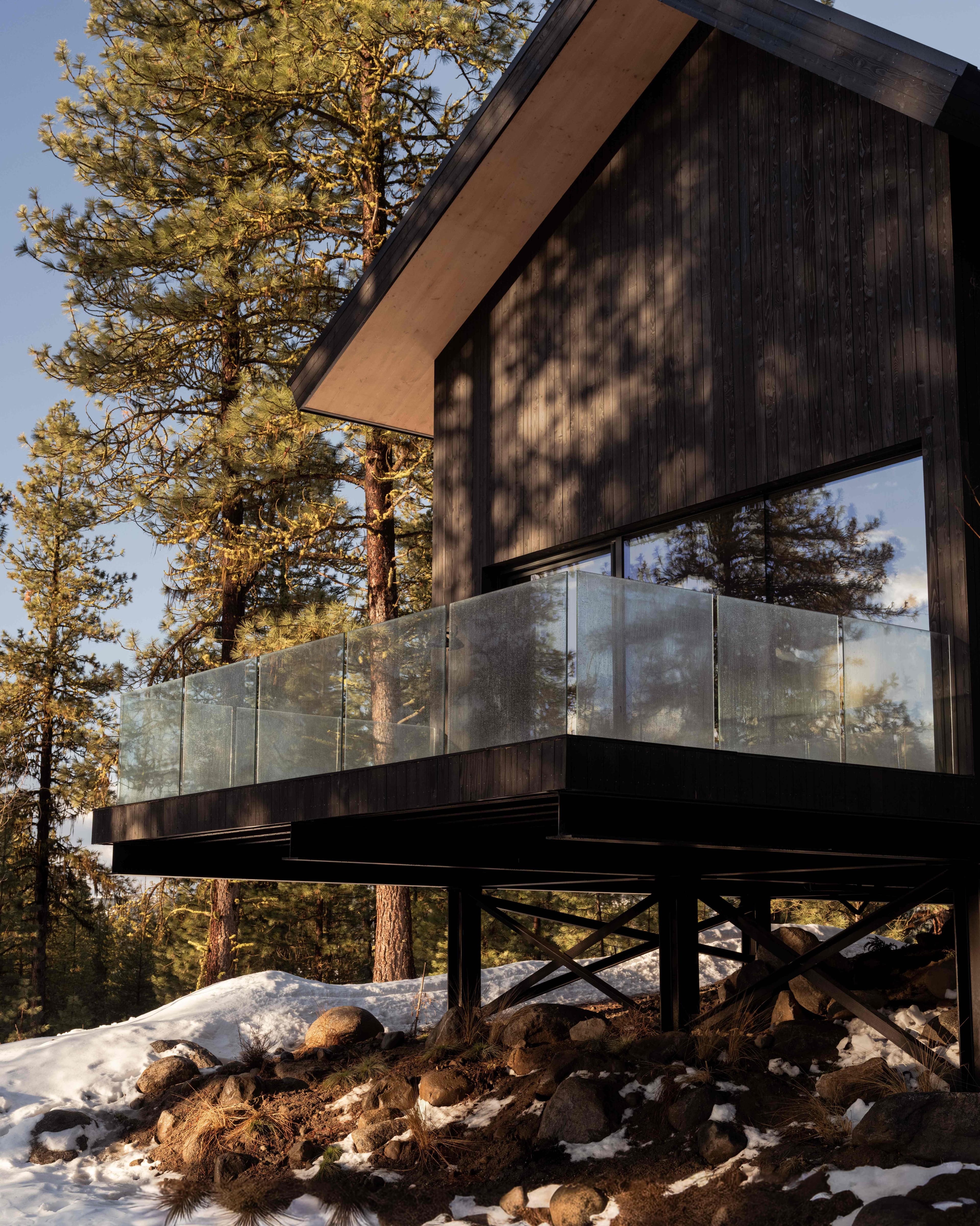 The Overlook exterior, The Overlook in McCall, Idaho — photograph 2 of 4
