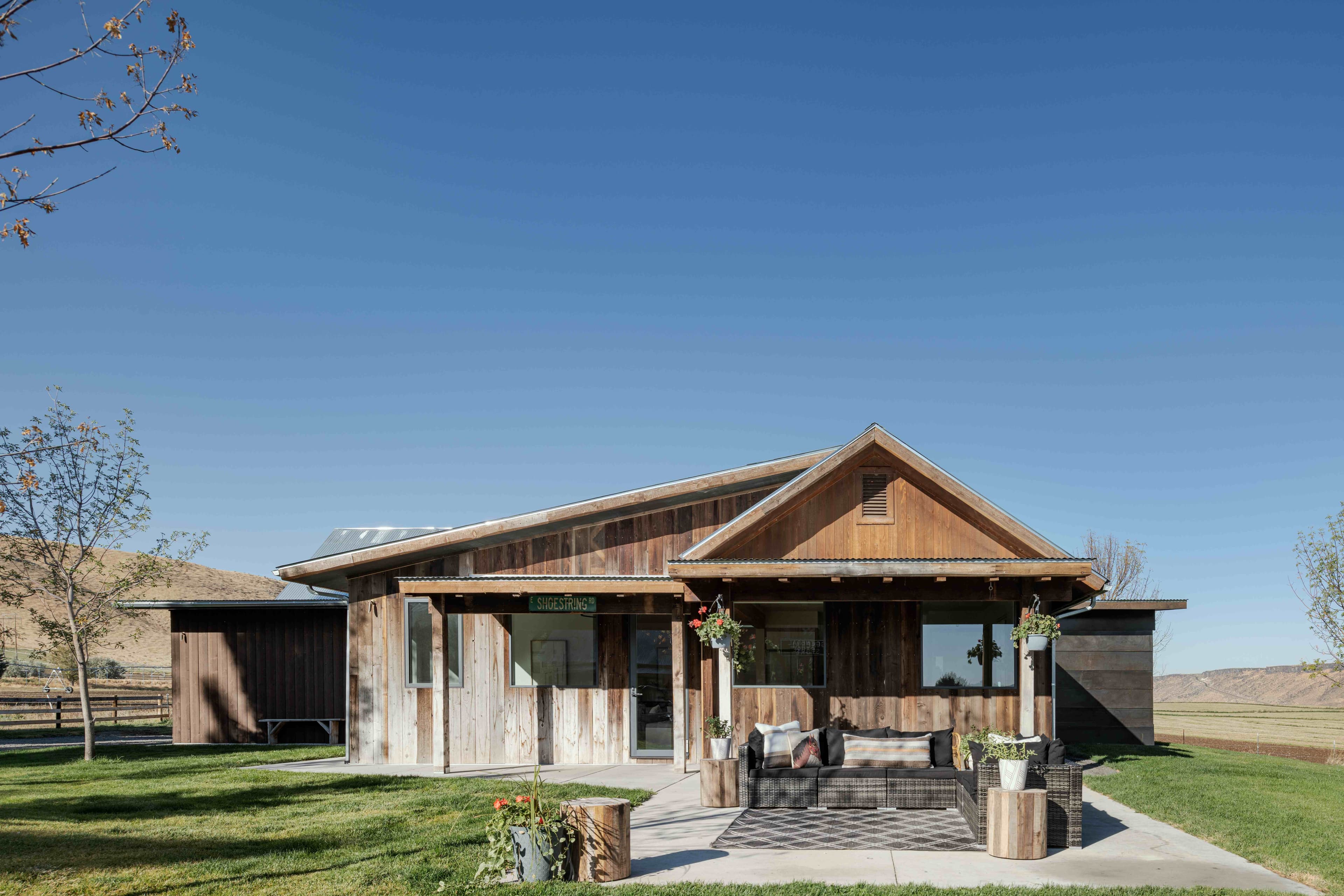 Exterior views, Double R 2.0 in Bliss, Idaho — photograph 2 of 3