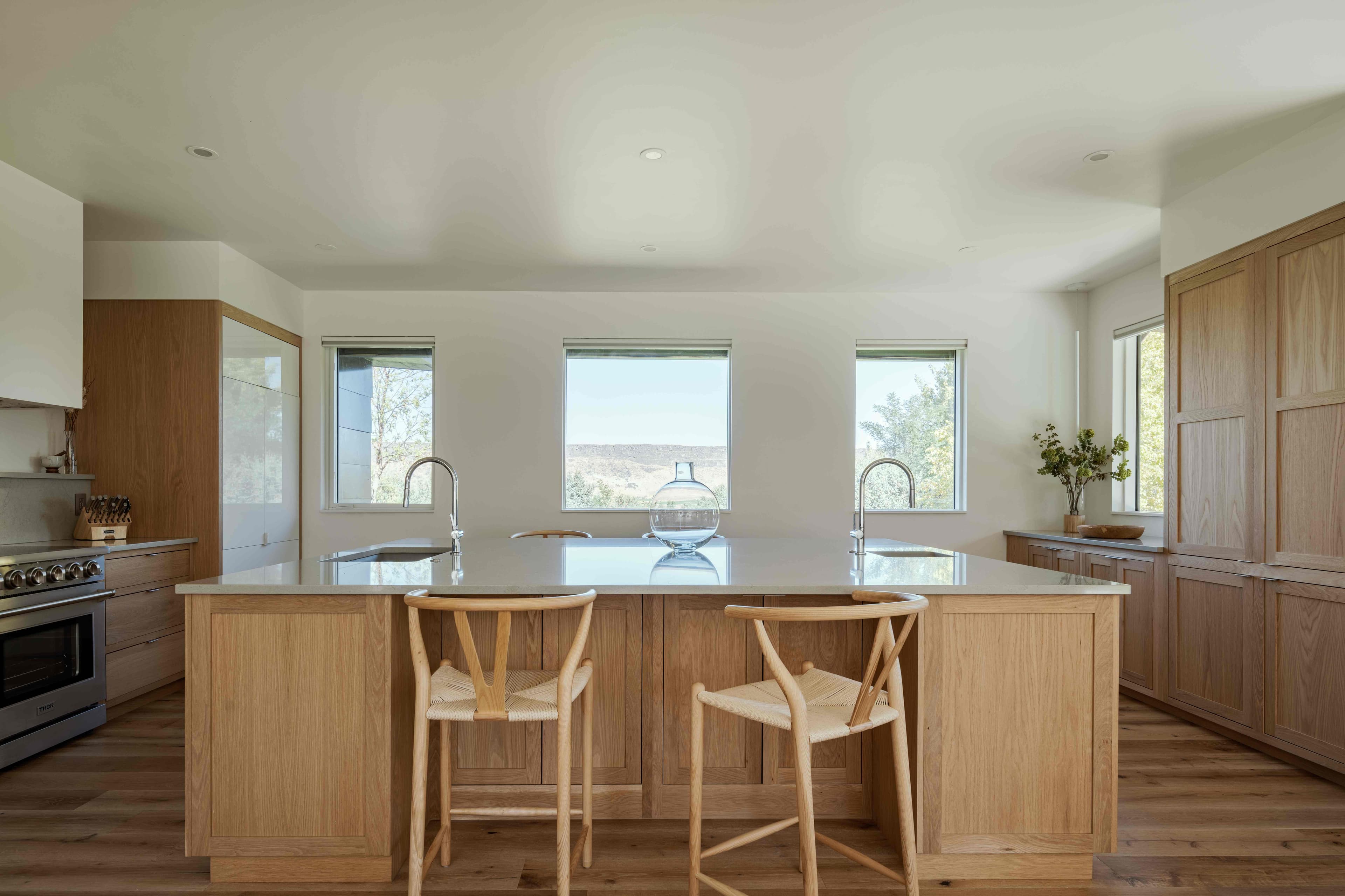 Interior views, Double R 2.0 in Bliss, Idaho — photograph 2 of 3